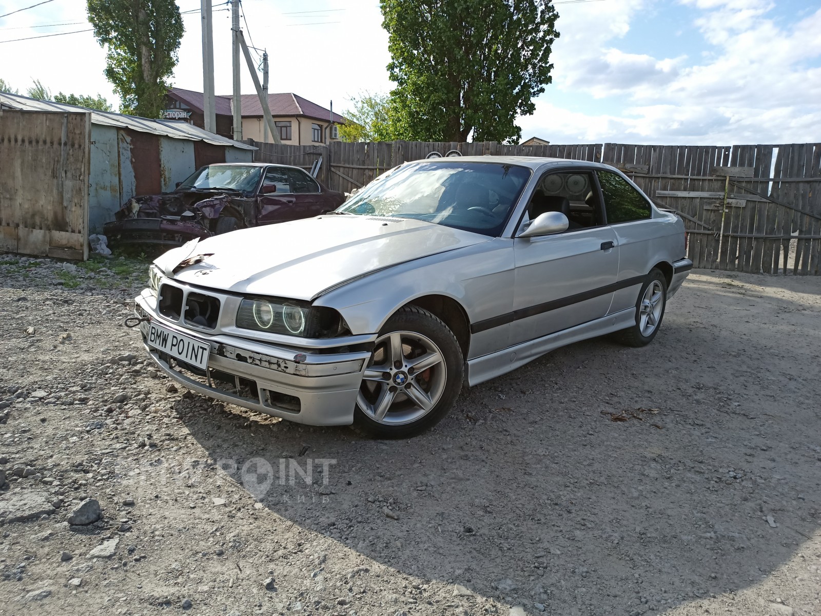 BMW 328 iA coupe (e36)