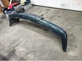 Бампер передній е34 зелений