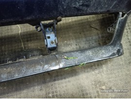 Бампер передній е34 синій