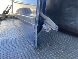 Двері BMW E39 передня права рестайл