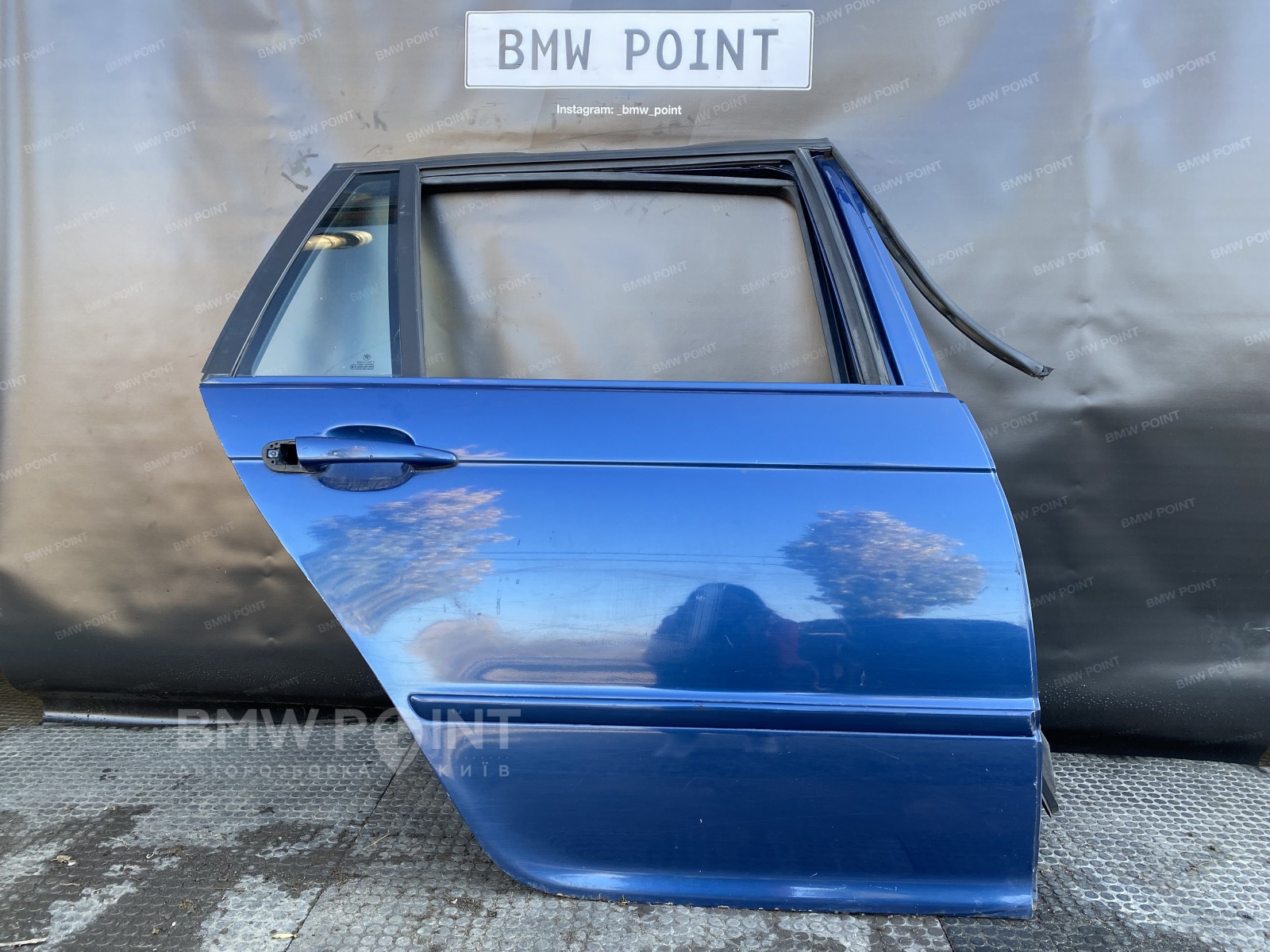 Двері BMW E46 задня права турінг