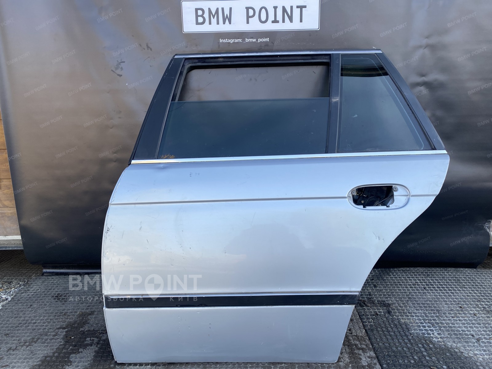 Двері BMW E39  задня ліва турінг