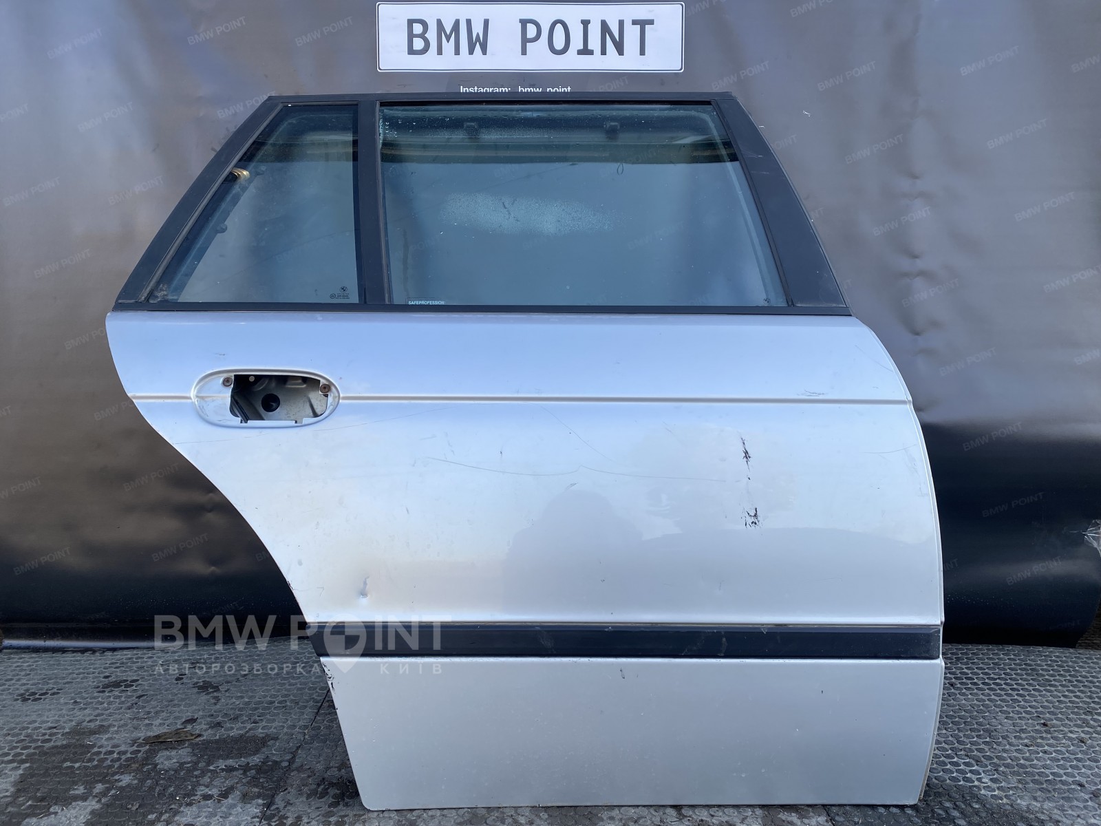 Двері BMW E39 задня права турінг