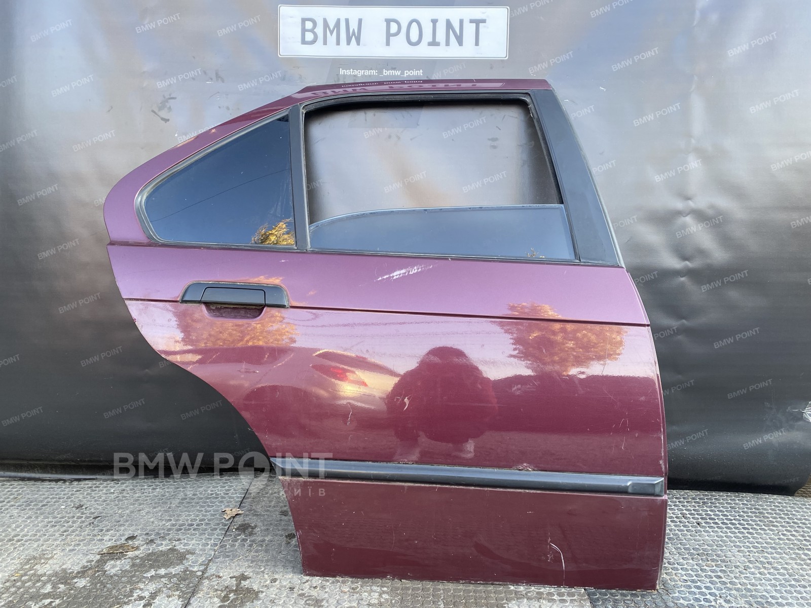 Двері BMW E36 задня права седан