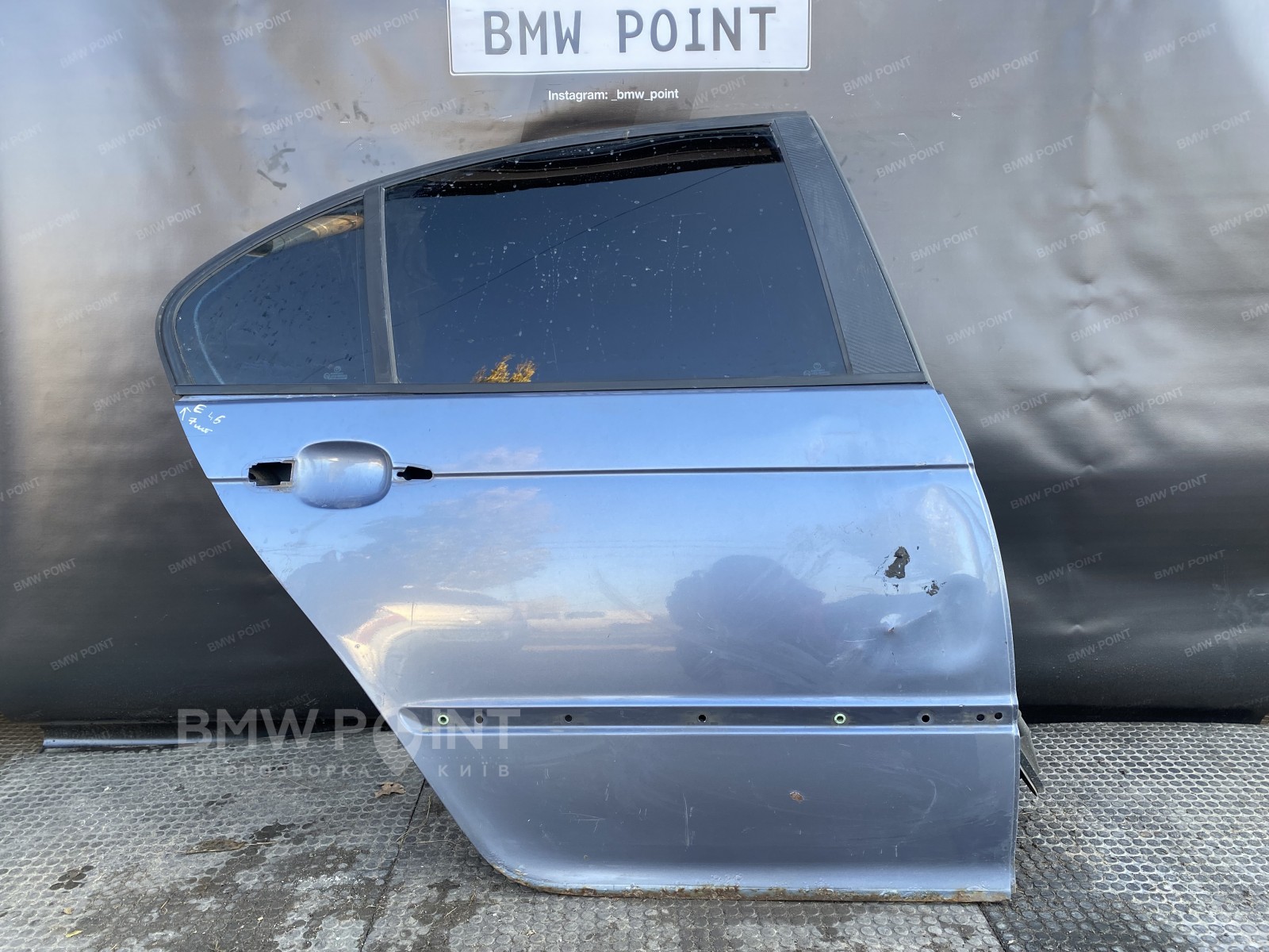 Двері BMW E46 задня права седан