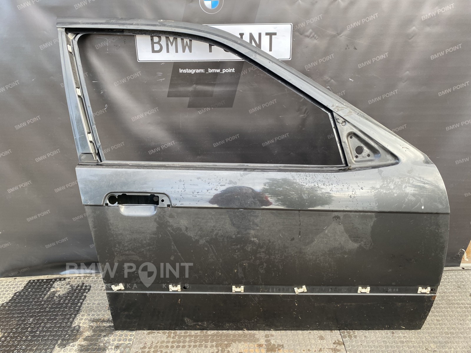 Двері BMW E36 передня права седан 