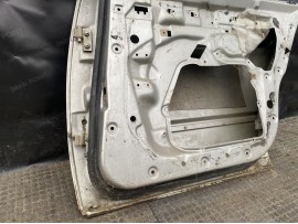 Двері BMW E34 задня права седан дорестайл