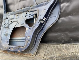 Двері BMW E34 задня права седан дорестайл