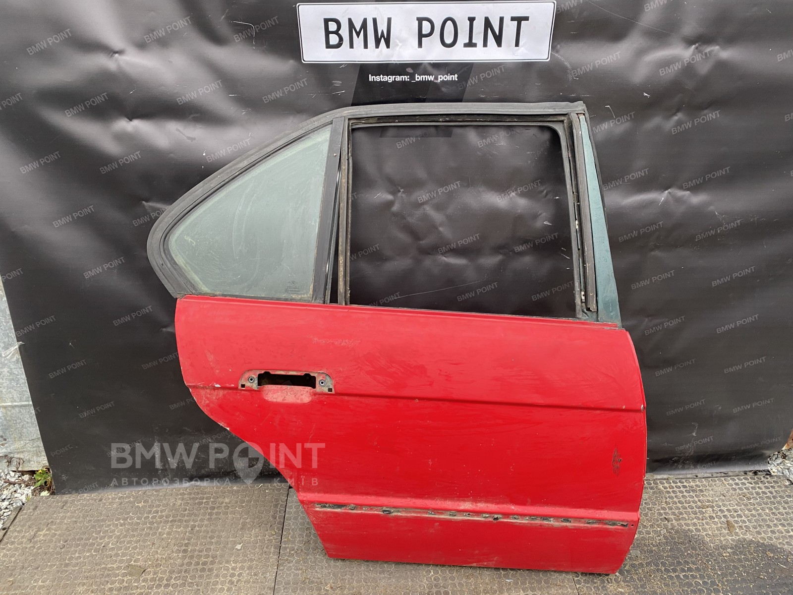 Двері BMW E34 задня права седан рестайл