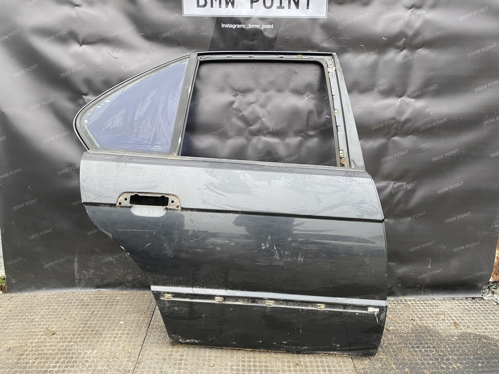Двері BMW E34 задня права седан дорестайл