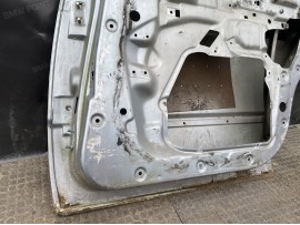 Двері BMW E34 задня права седан дорестайл