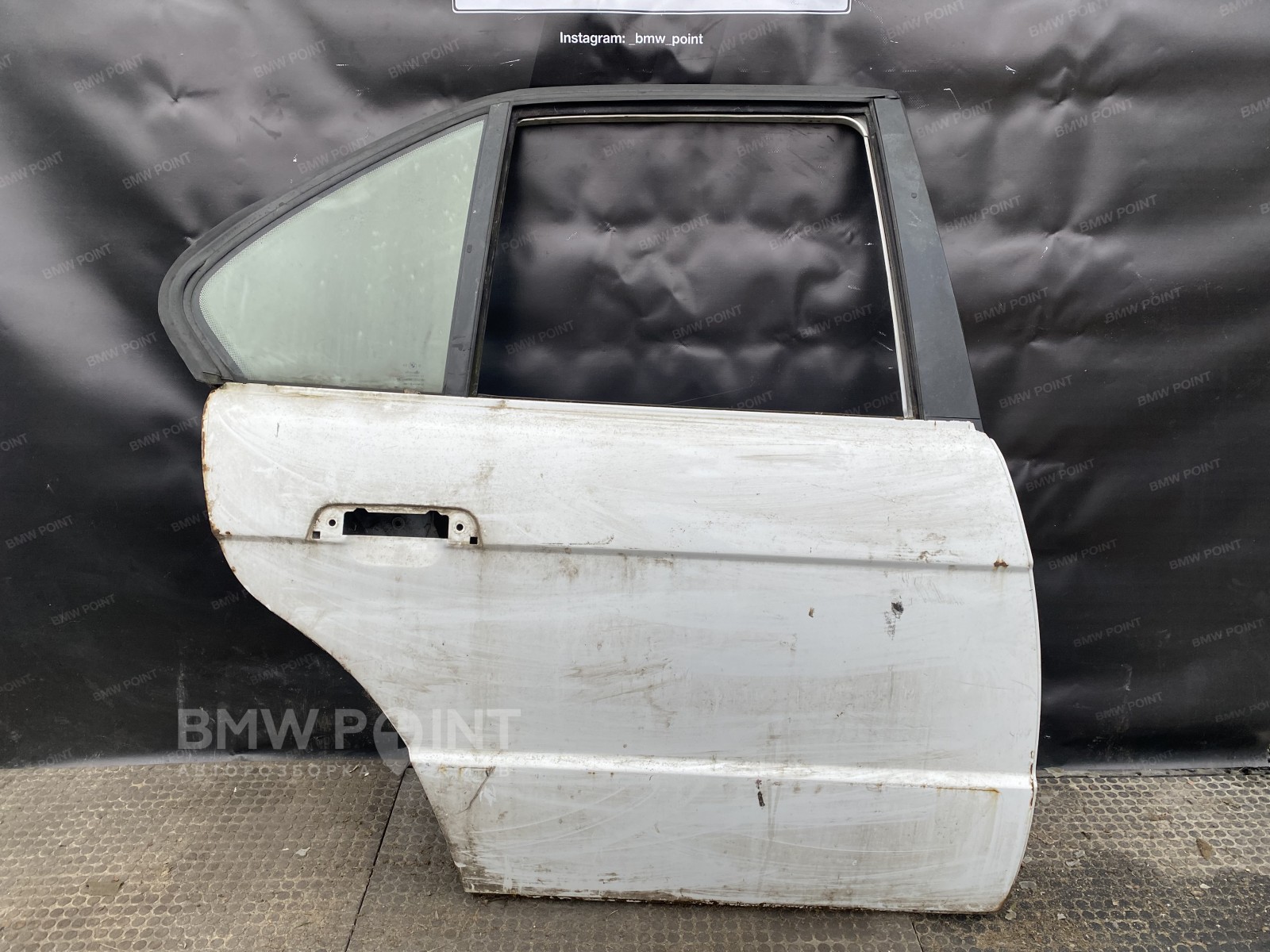 Двері BMW E34 задня права седан дорестайл
