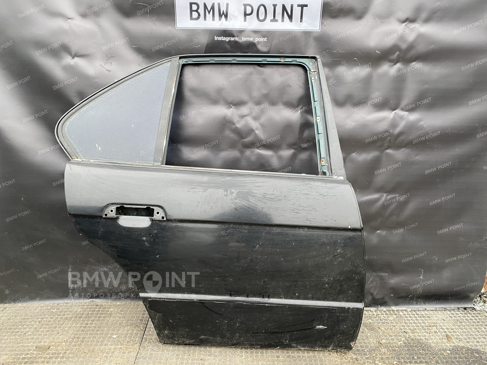 Двері BMW E34 задня права седан дорестайл