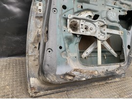 Двері BMW E34 задня права седан дорестайл