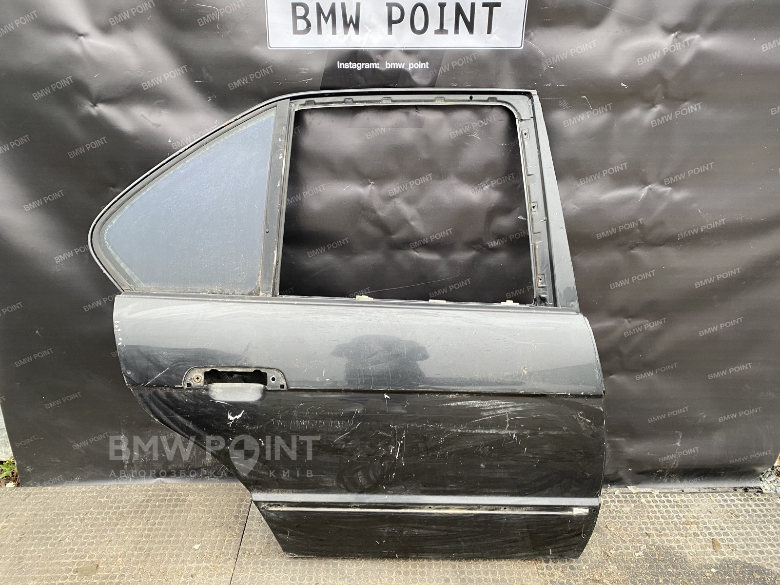 Двері BMW E34 задня права седан дорестайл