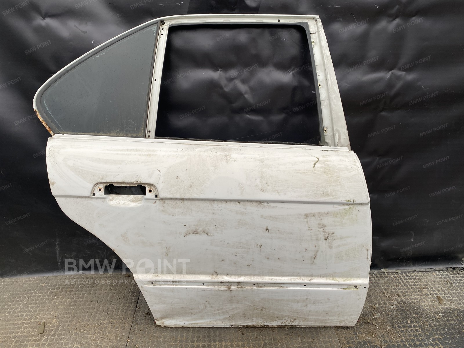 Двері BMW E34 задня права седан дорестайл