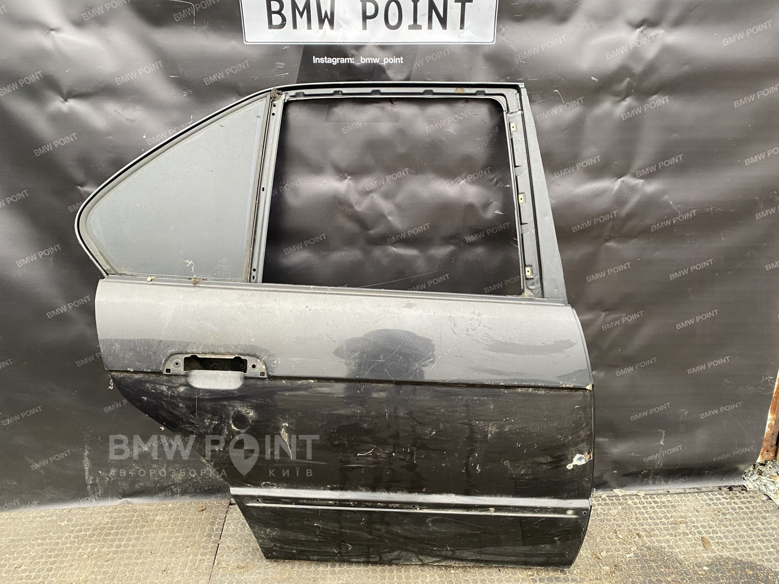 Двері BMW E34 задня права седан рестайл