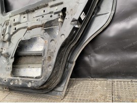 Двері BMW E34 задня права седан рестайл