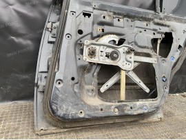Двері BMW E34 задня права седан дорестайл