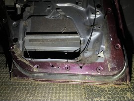 Двері BMW E34 задня ліва седан рестайл