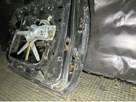 Двері BMW E34 задня ліва седан рестайл