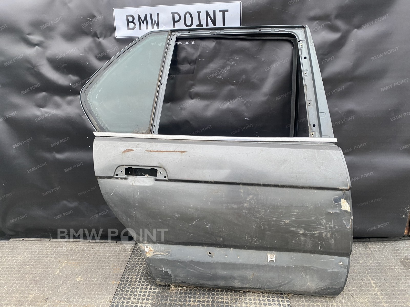 Двері BMW E32 задня права коротка база