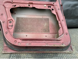 Двері BMW E32 задня ліва коротка база