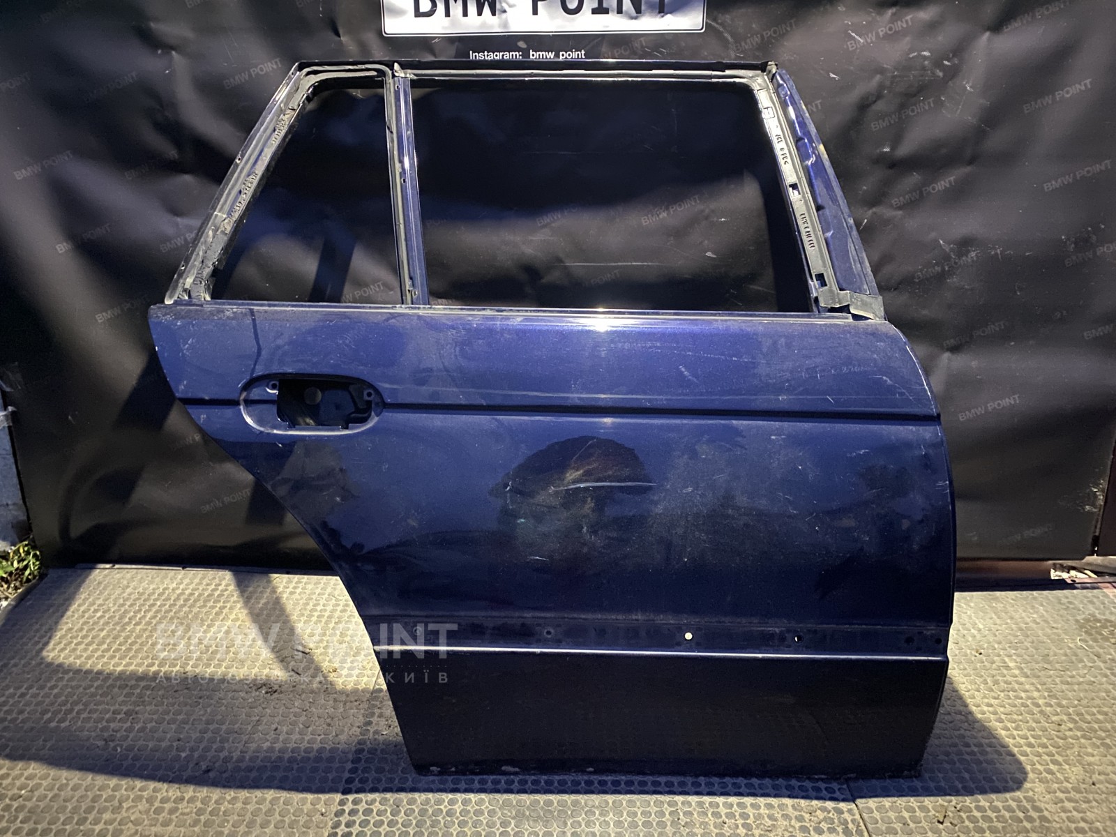 Двері BMW E39 задня права турінг 