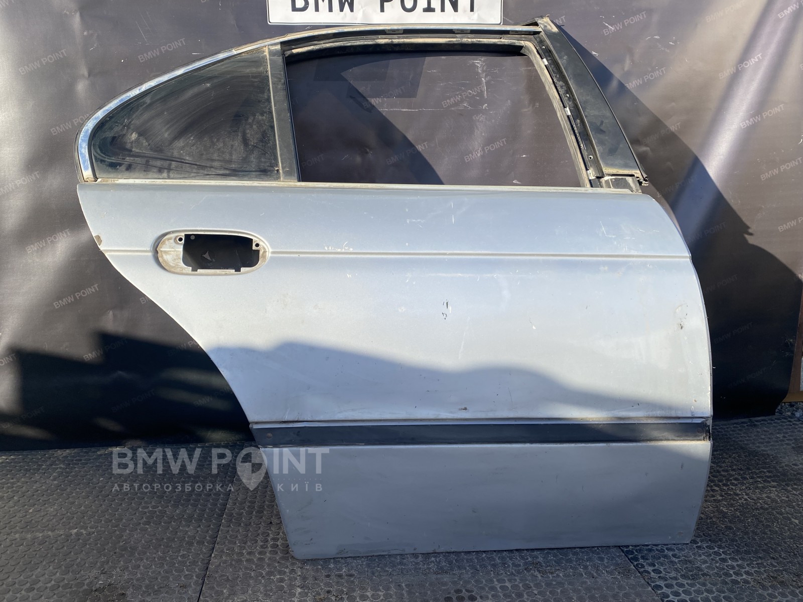 Двері BMW E39 задня права седан дорестайл