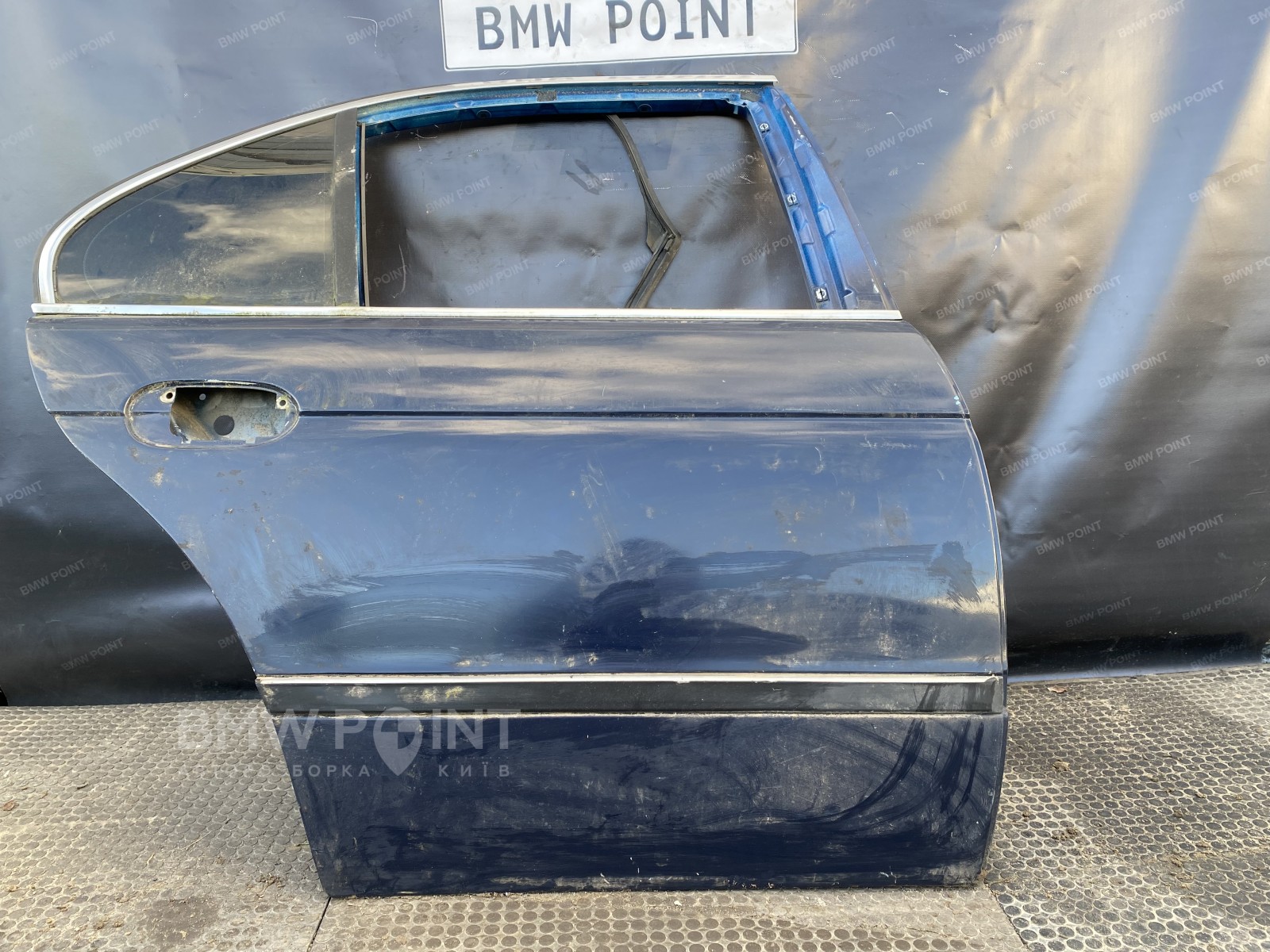Двері BMW E39 задня права седан дорестайл