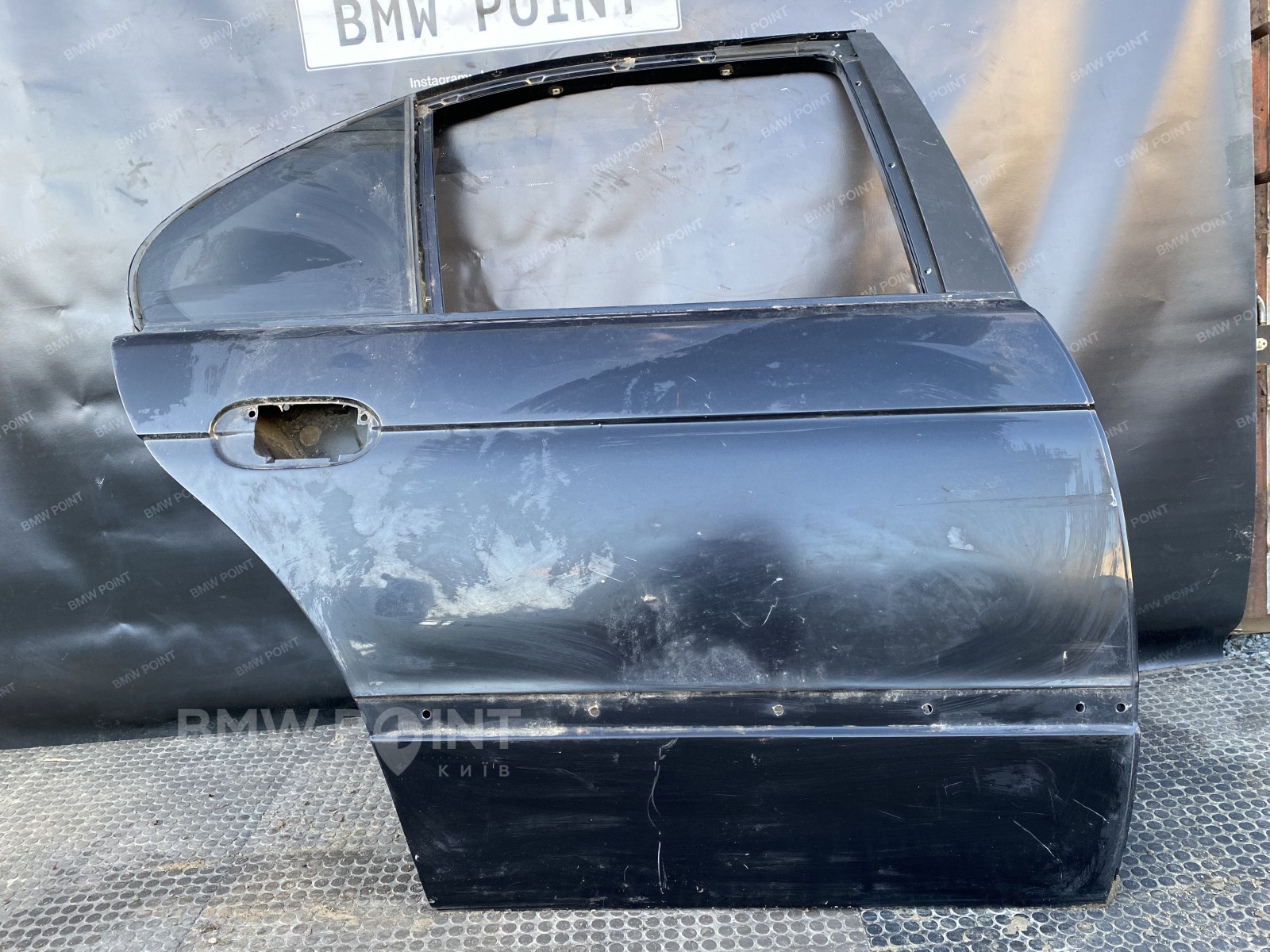 Двері BMW E39 задня права седан дорестайл