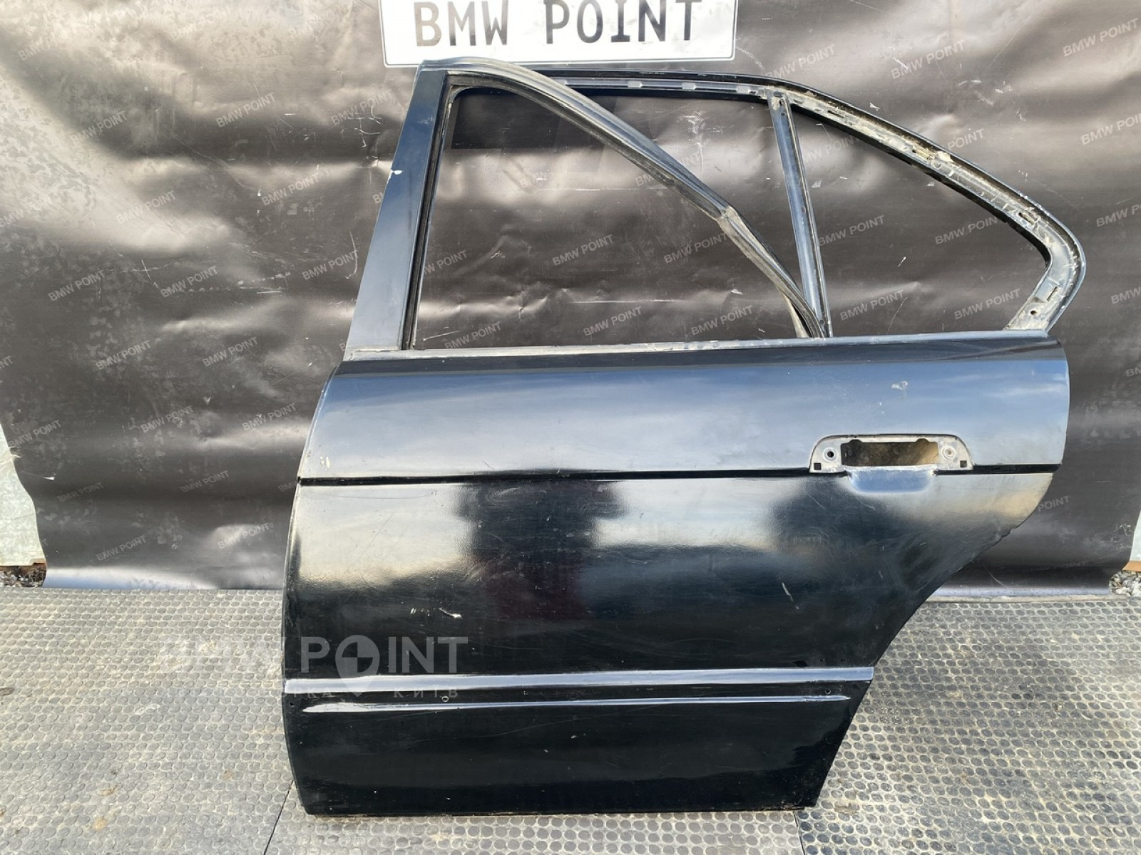 Двері BMW E34 задня ліва седан рестайл