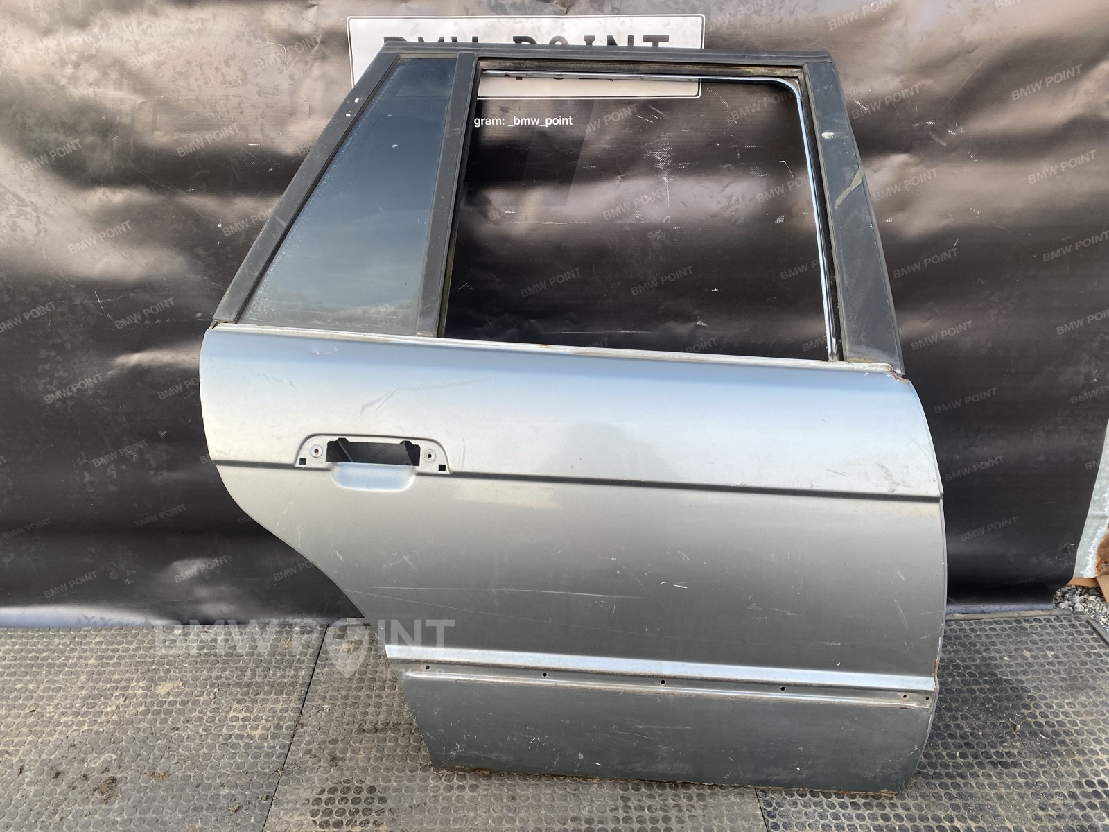 Двері BMW E34 задня права турінг