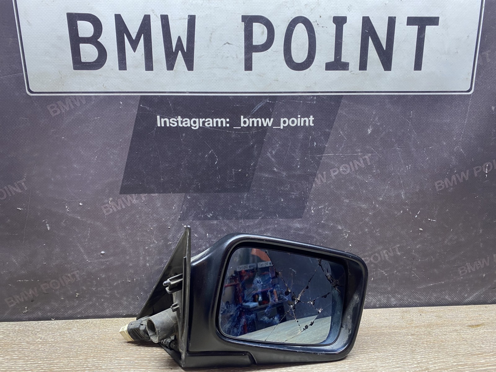 Дзеркало заднього виду бічне BMW E32 праве