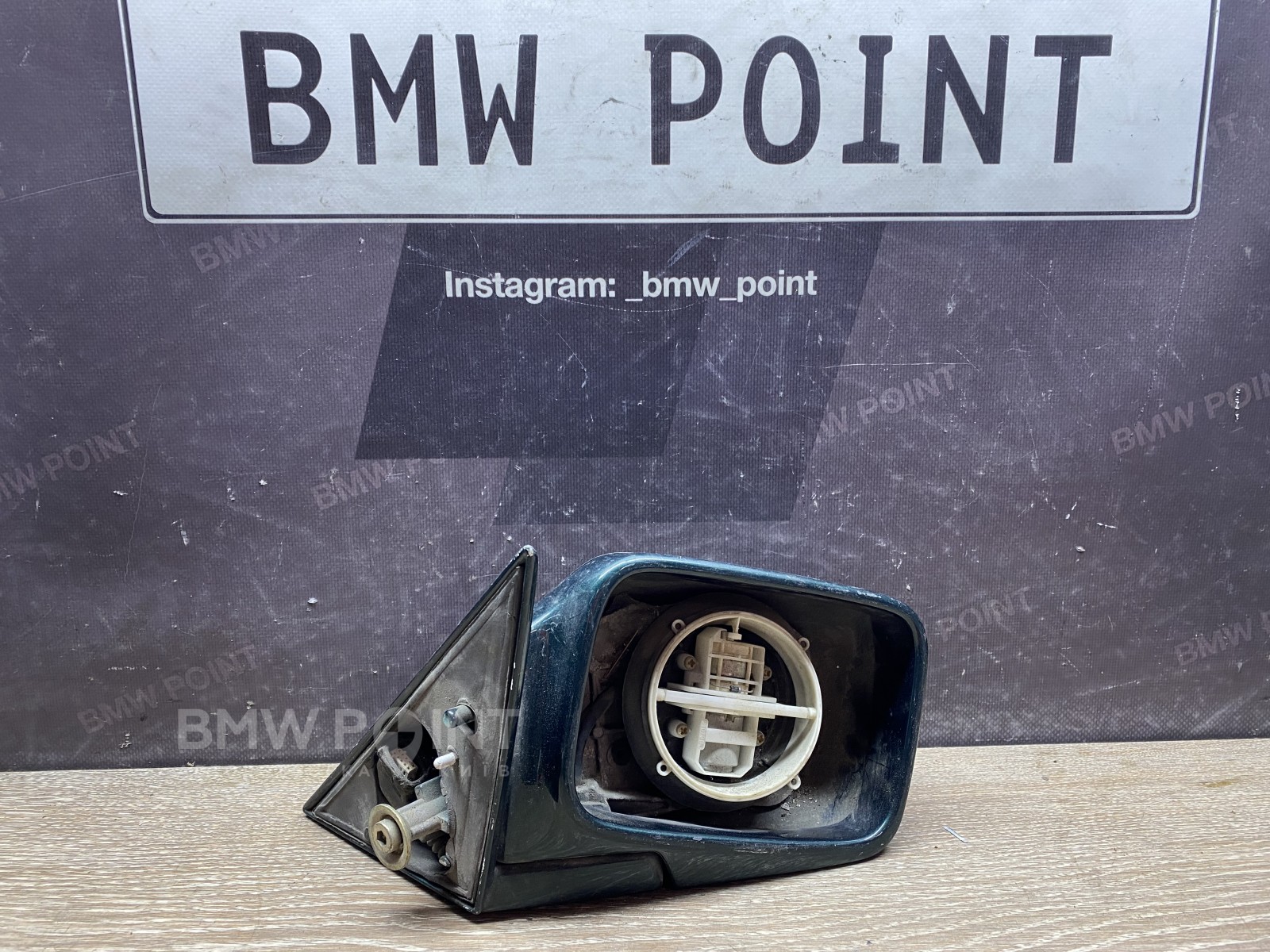 Дзеркало заднього виду бічне BMW E34 праве дорестайл