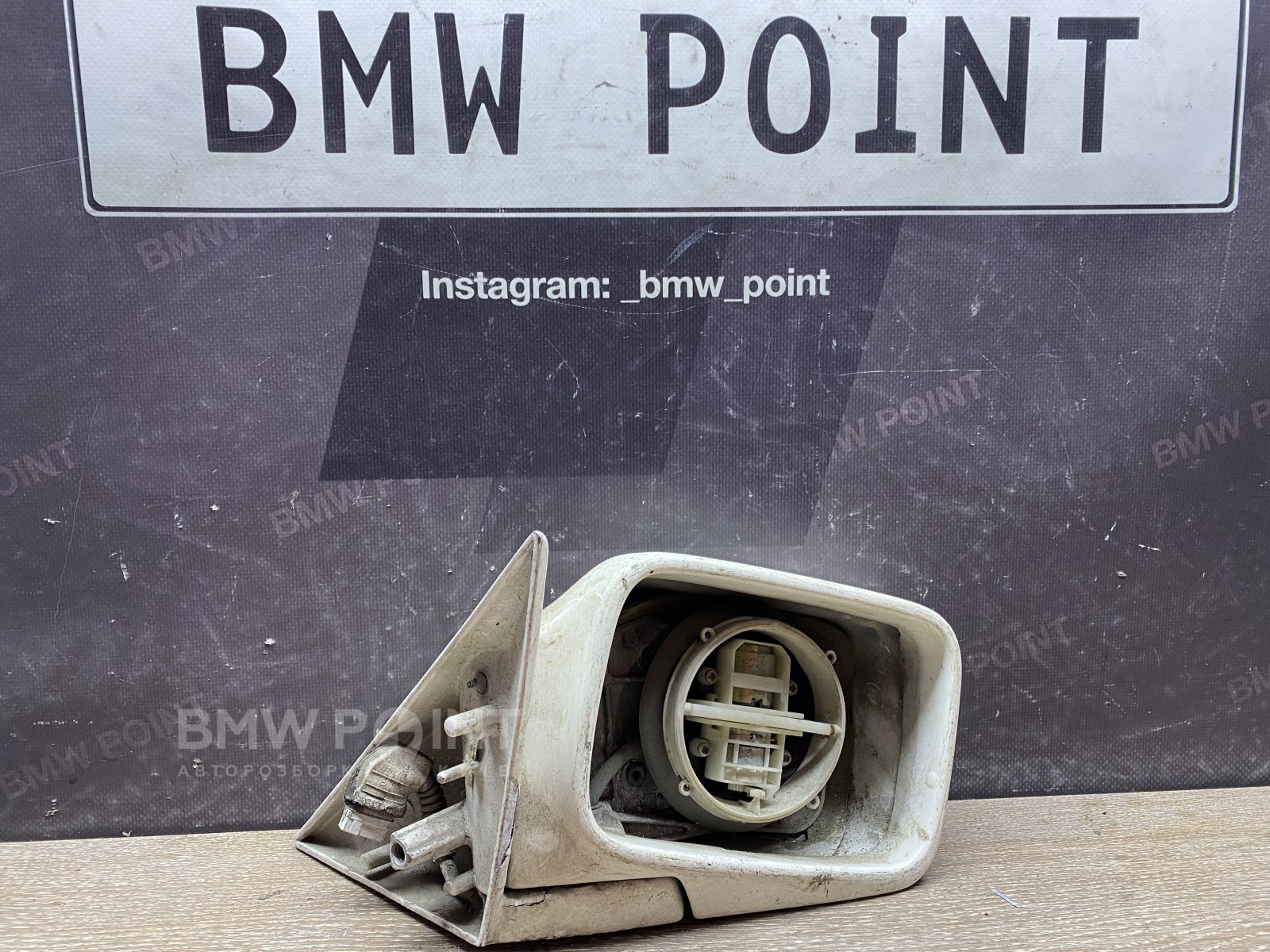 Дзеркало заднього виду бічне BMW E34 праве дорестайл