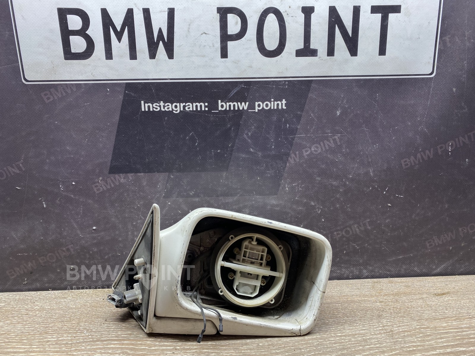 Дзеркало заднього виду бічне BMW E34 праве дорестайл