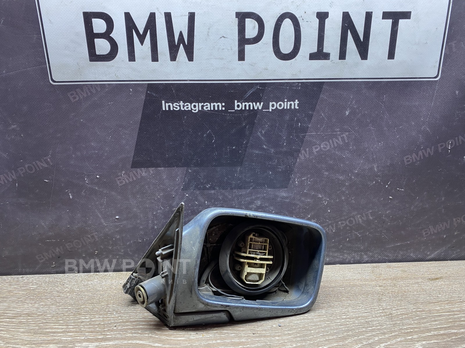 Дзеркало заднього виду бічне BMW E32 праве