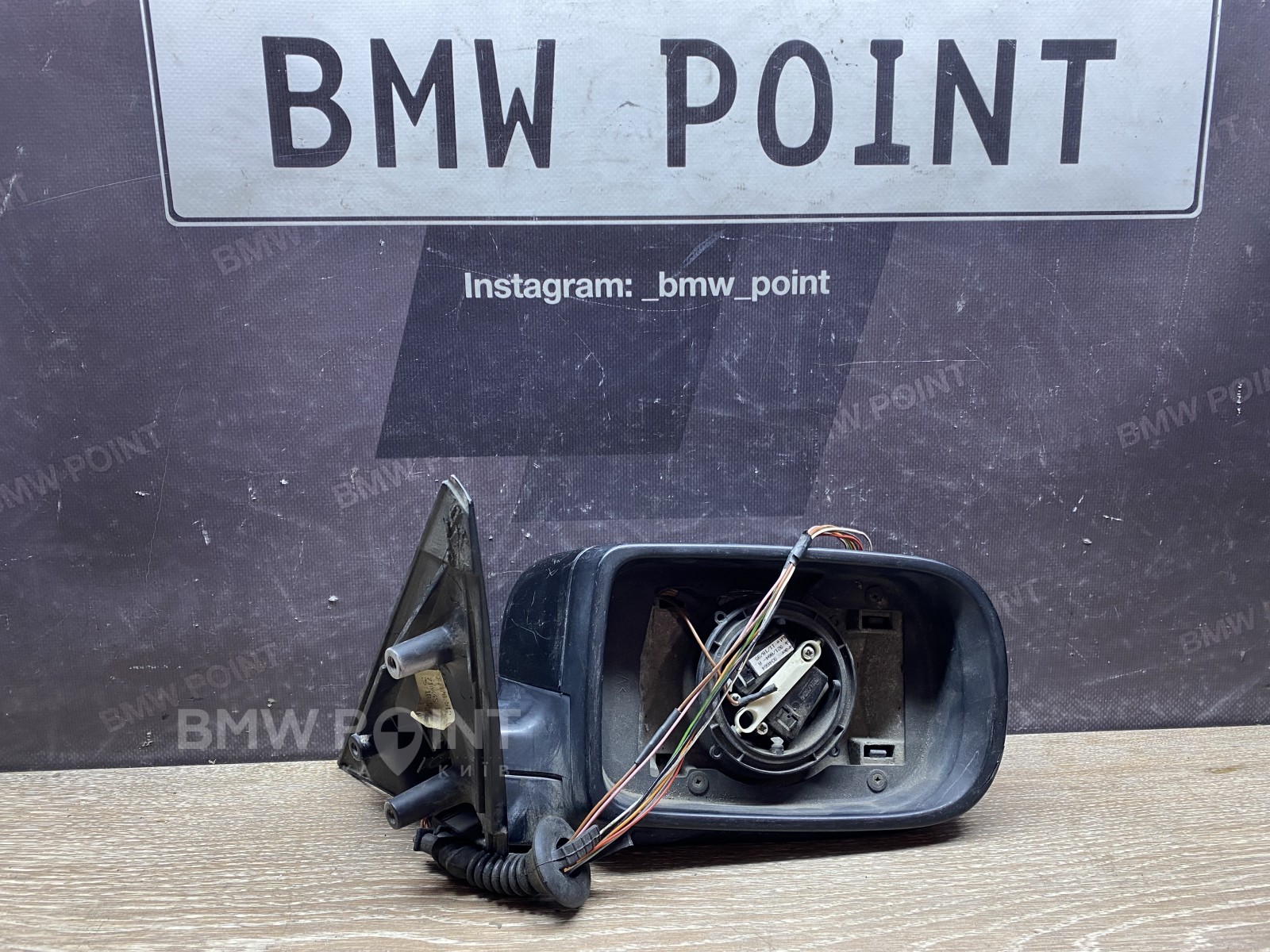 Дзеркало заднього виду бічне BMW E38 праве 8 пін