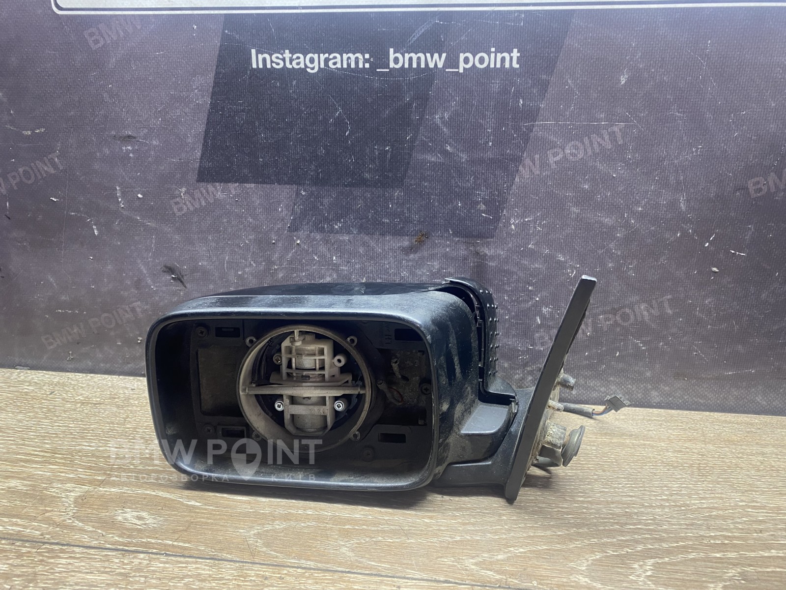 Дзеркало заднього виду бічне BMW E34 ліве рестайл
