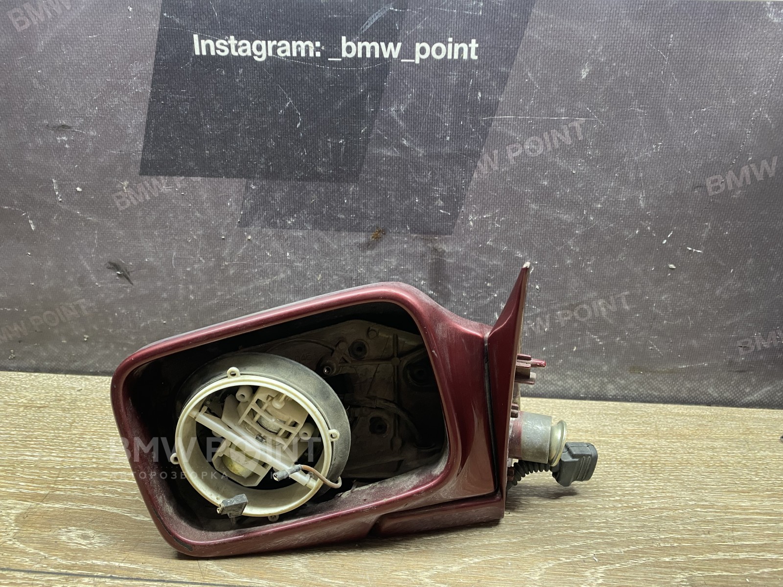 Дзеркало заднього виду бічне BMW E32 ліве 