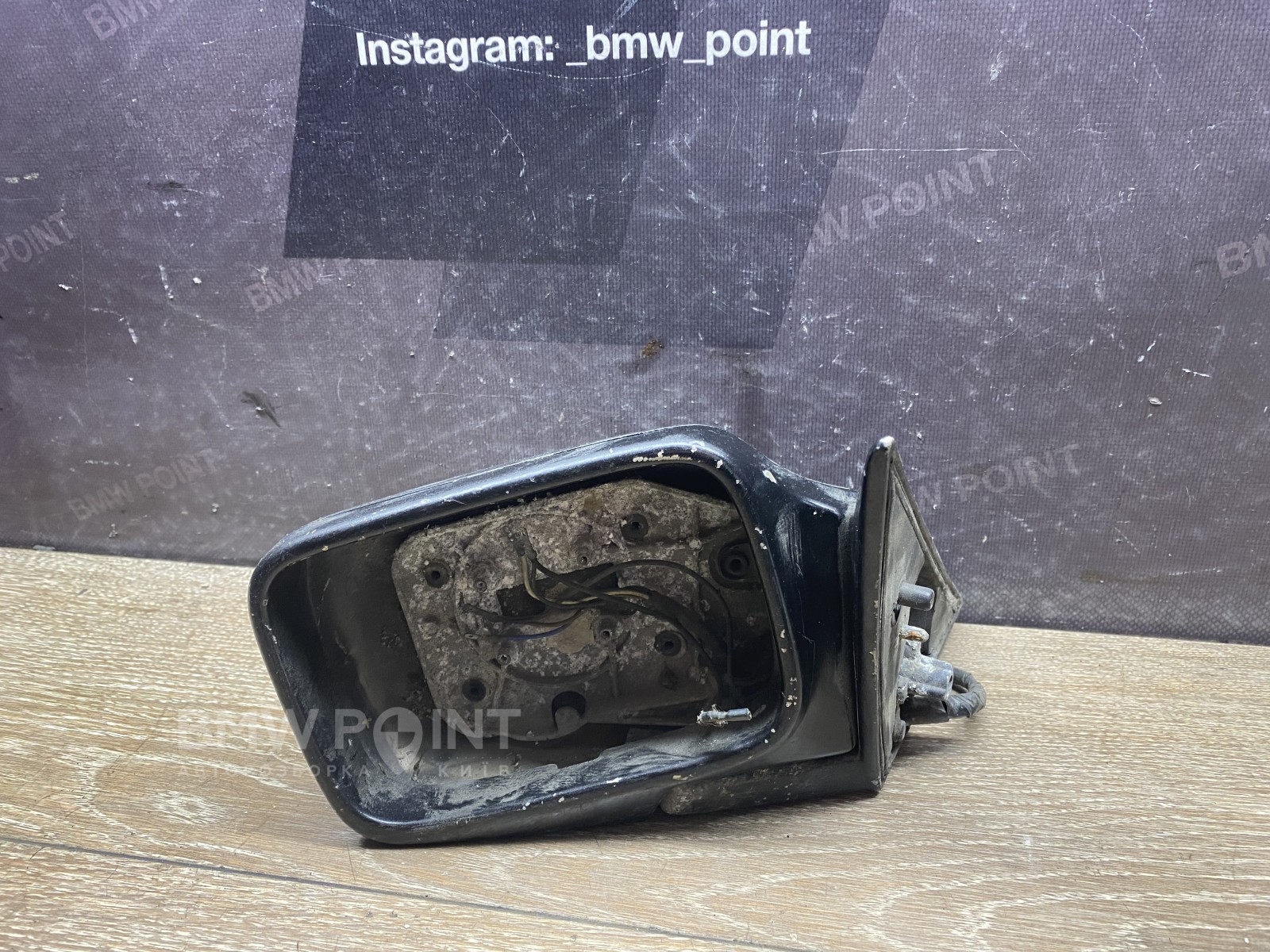 Дзеркало заднього виду бічне BMW E34 ліве  дорестайл