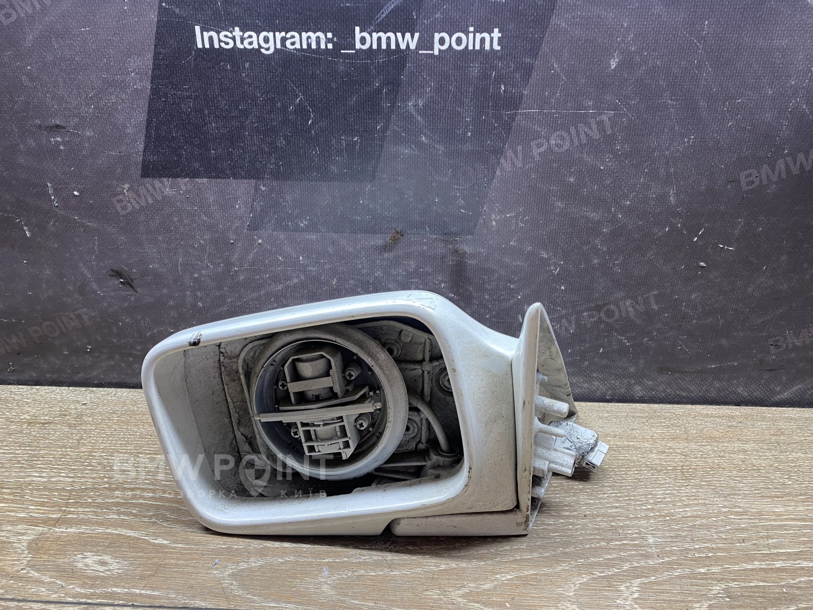 Дзеркало заднього виду бічне BMW E34 ліве  дорестайл
