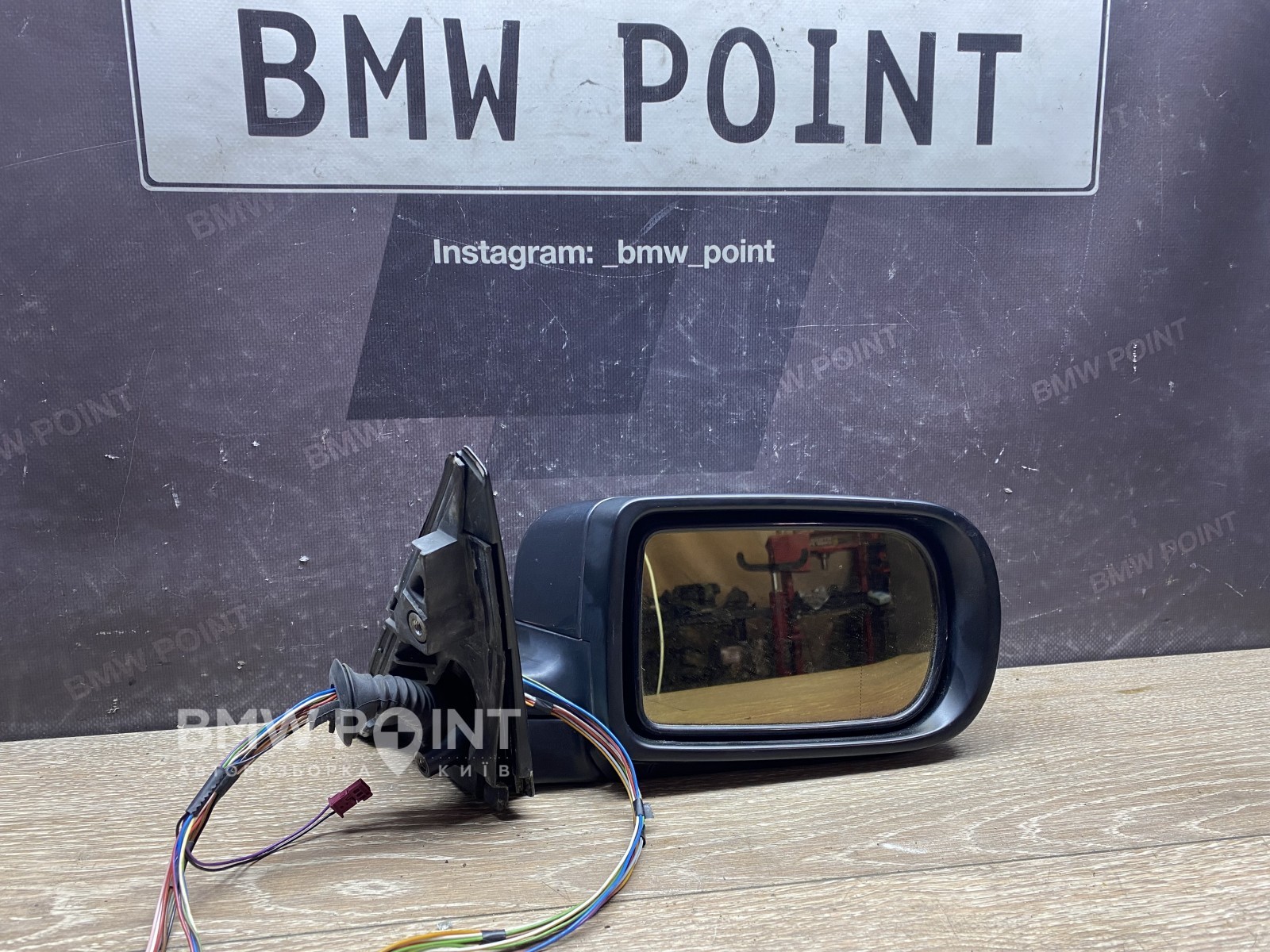 Дзеркало заднього виду бічне BMW E38 праве 8 пін