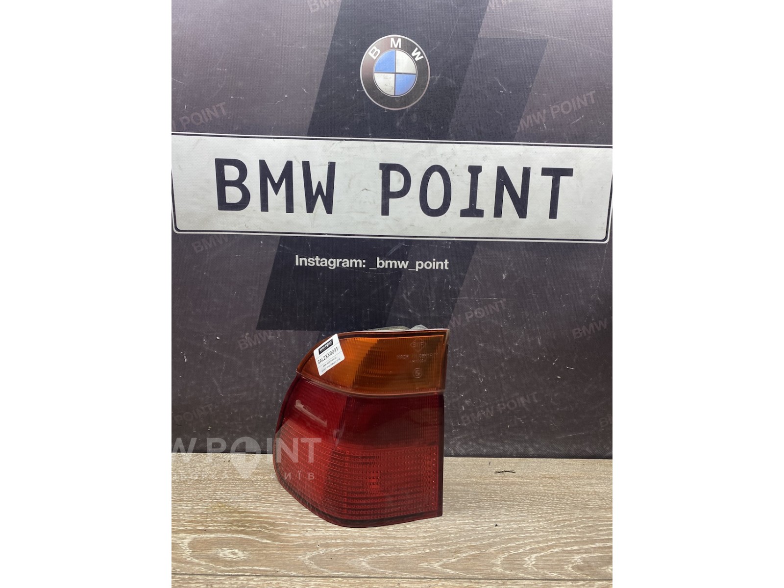 Задній ліхтар BMW E39 на крилі лівий універсал 