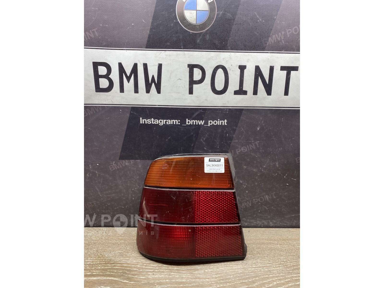 Задній ліхтар BMW E34 на крилі лівий седан