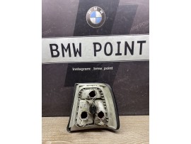 Задній ліхтар BMW E34 на крилі лівий седан
