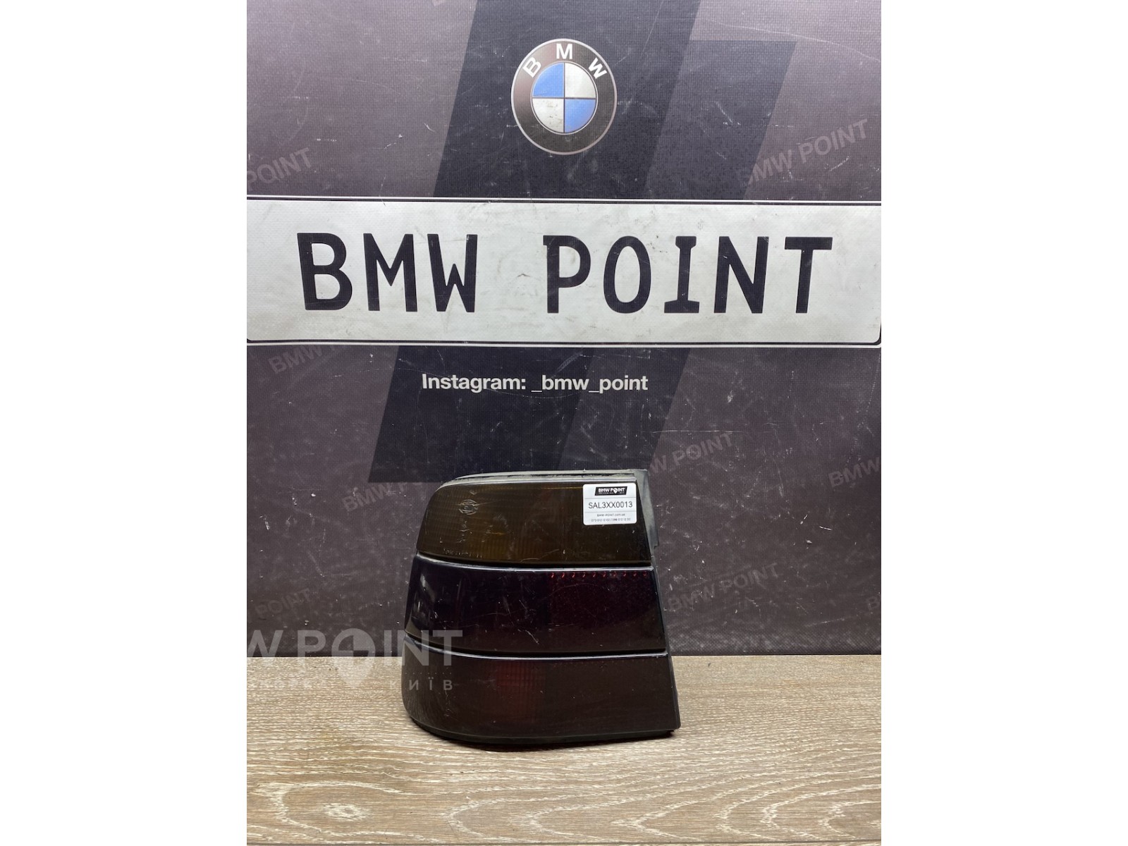 Задній ліхтар BMW E34 на крилі лівий седан