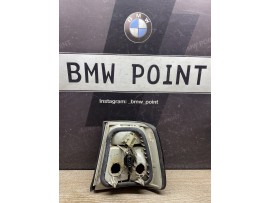 Задній ліхтар BMW E34 на крилі лівий седан
