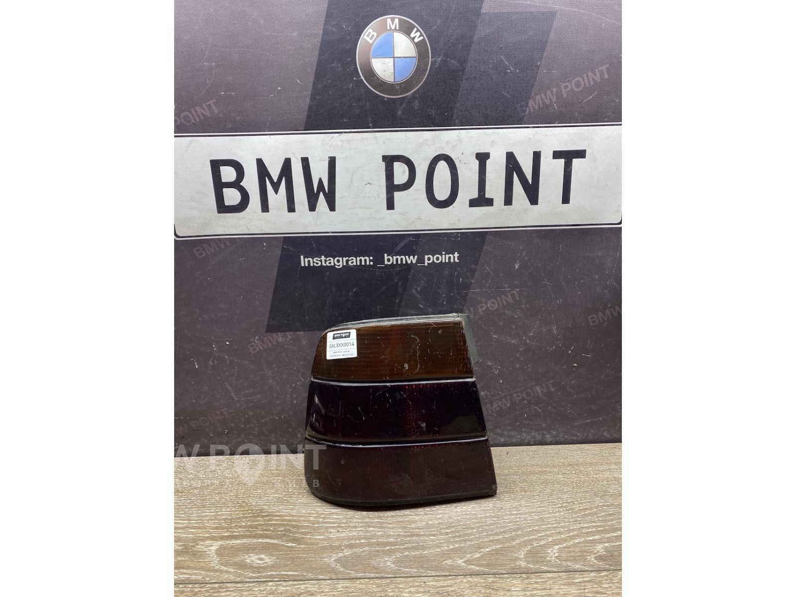 Задній ліхтар BMW E34 на крилі лівий седан